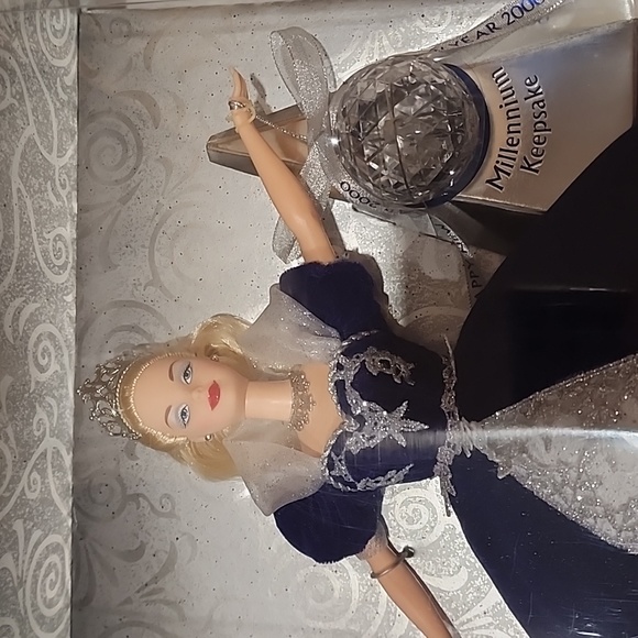 🆕️ Rare Millennium Princess Barbie - Picture 3 of 14